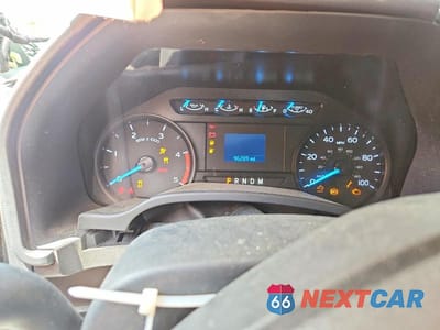 Zdjęcie 9 z 13 samochodu: 2022 FORD F550 SUPER DUTY VIN:1FDUF5GT1NDA18676 - miniatura
