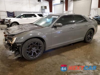 2019 CHRYSLER 300 S 2C3CCABG4KH634094 - główne zdjęcie licytacji z USA - miniatura