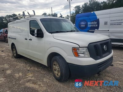 Czwarte zdjęcie samochodu z boku: 2015 NISSAN NV 2500 HD S VIN:1N6AF0KY8FN801175 - miniatura