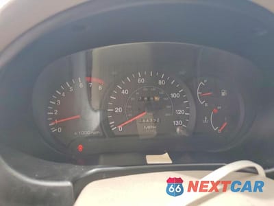 Zdjęcie 9 z 12 samochodu: 2001 HYUNDAI ACCENT GL VIN:KMHCG45C81U178604 - miniatura