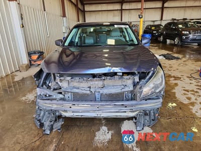Piąte zdjęcie samochodu w środku: 2018 SUBARU LEGACY 2.5I PREMIUM VIN:4S3BNAC69J3022272 - miniatura
