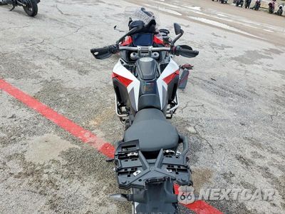 Zdjęcie 6 z 9 samochodu: 2022 DUCATI MULTISTRADA V4 VIN:ZDMAALVW6NB004313 - miniatura