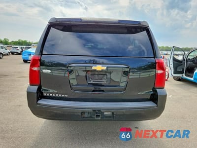 Zdjęcie 6 z 13 samochodu: 2018 CHEVROLET SUBURBAN VIN:1GNSKHKC4JR238611 - miniatura