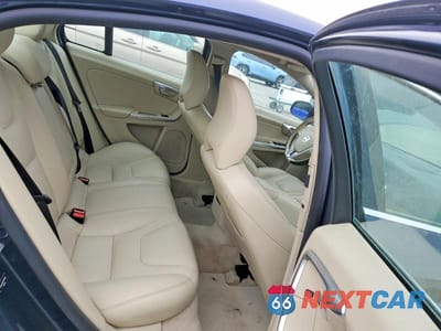 Zdjęcie 10 z 12 samochodu: 2015 VOLVO S60 PLATINUM VIN:YV1612TM9F1358650 - miniatura