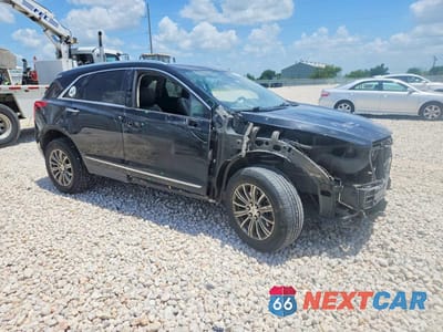 Czwarte zdjęcie samochodu z boku: 2018 CADILLAC XT5 LUXURY VIN:1GYKNDRS7JZ192966 - miniatura