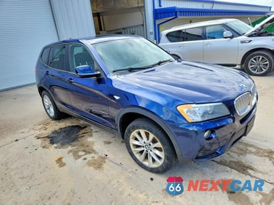 Czwarte zdjęcie samochodu z boku: 2013 BMW X3 XDRIVE28I VIN:5UXWX9C50D0D09136 - miniatura