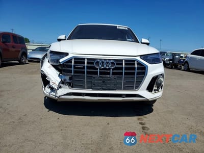 Piąte zdjęcie samochodu w środku: 2023 AUDI Q5 PREMIUM 40 VIN:WA1ABAFY1P2143159 - miniatura