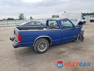 Trzecie zdjęcie samochodu z tyłu: 1991 CHEVROLET S TRUCK S10 VIN:1GCCS14A2M8244689 - miniatura