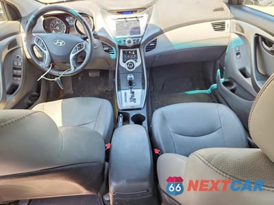 Zdjęcie 8 z 12 samochodu: 2011 HYUNDAI ELANTRA VIN:5NPDH4AE6BH075657 - miniatura