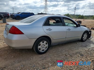 Trzecie zdjęcie samochodu z tyłu: 2007 HONDA ACCORD LX VIN:1HGCM56487A031396 - miniatura