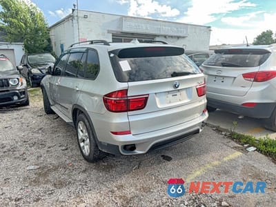 Trzecie zdjęcie samochodu z tyłu: 2011 BMW X5 XDRIVE35I VIN:5UXZV4C56BL408820 - miniatura