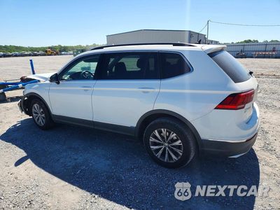 Drugie zdjęcie samochodu z przodu: 2018 VOLKSWAGEN TIGUAN SE VIN:3VV3B7AX9JM090888 - miniatura