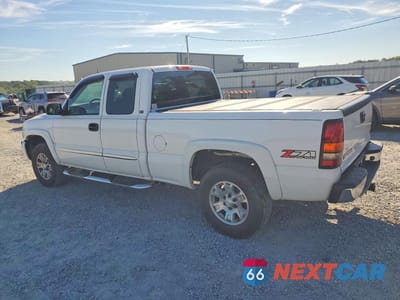 Drugie zdjęcie samochodu z przodu: 2005 GMC NEW SIERRA K1500 VIN:1GTEK19Z05Z233922 - miniatura