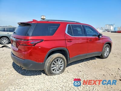 Trzecie zdjęcie samochodu z tyłu: 2023 CHEVROLET TRAVERSE LT VIN:1GNERGKW1PJ139491 - miniatura