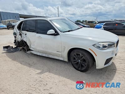 Czwarte zdjęcie samochodu z boku: 2017 BMW X5 SDRIVE35I VIN:5UXKR2C50H0U19722 - miniatura