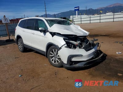 Czwarte zdjęcie samochodu z boku: 2021 HONDA PILOT EXL VIN:5FNYF5H55MB006706 - miniatura