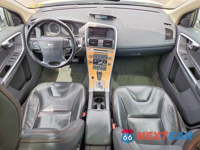 Zdjęcie 8 z 13 samochodu: 2010 VOLVO XC60 T6 VIN:YV4992DZ0A2096054 - miniatura