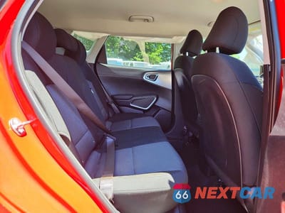 Zdjęcie 10 z 12 samochodu: 2025 KIA SOUL LX VIN:KNDJ23AUXS7258764 - miniatura