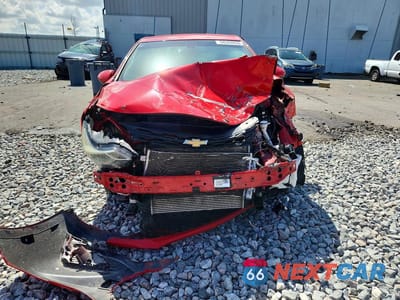 Piąte zdjęcie samochodu w środku: 2018 CHEVROLET CRUZE LT VIN:1G1BE5SM3J7118262 - miniatura
