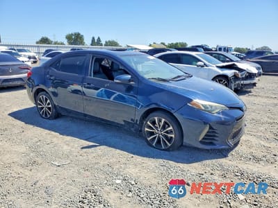 Czwarte zdjęcie samochodu z boku: 2017 TOYOTA COROLLA SE VIN:5YFBURHE8HP634675 - miniatura