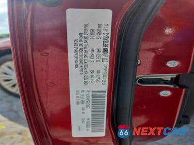 Zdjęcie 12 z 12 samochodu: 2014 CHRYSLER 300C VIN:2C3CCAKT9EH170057 - miniatura