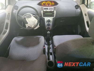 Zdjęcie 8 z 13 samochodu: 2010 TOYOTA YARIS BASE VIN:JTDKT4K36A5290845 - miniatura