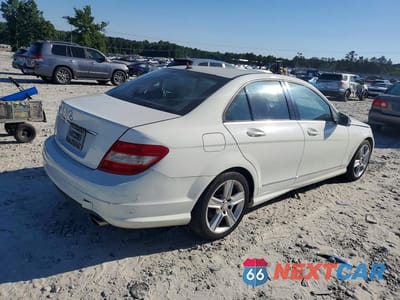 Trzecie zdjęcie samochodu z tyłu: 2010 MERCEDES-BENZ C 300 VIN:WDDGF5EB0AR107444 - miniatura