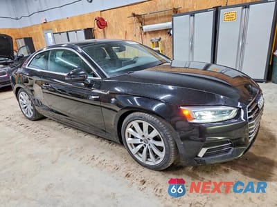 Czwarte zdjęcie samochodu z boku: 2018 AUDI A5 PREMIUM PLUS VIN:WAUPNAF55JA051348 - miniatura