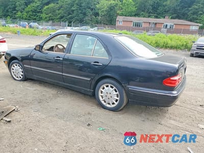 Drugie zdjęcie samochodu z przodu: 2001 MERCEDES-BENZ E 320 VIN:WDBJF65JX1B309079 - miniatura