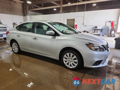 Czwarte zdjęcie samochodu z boku: 2019 NISSAN SENTRA S VIN:3N1AB7AP9KY358857 - miniatura