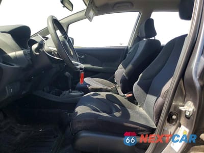 Zdjęcie 7 z 12 samochodu: 2013 HONDA FIT SPORT VIN:JHMGE8H52DC074828 - miniatura