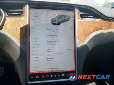 Zdjęcie 9 z 12 samochodu: 2019 TESLA MODEL S VIN:5YJSA1E24KF307309 - miniatura