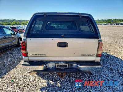 Zdjęcie 6 z 12 samochodu: 2004 CHEVROLET SILVERADO K1500 VIN:2GCEK19V341250542 - miniatura