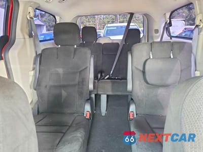 Zdjęcie 10 z 13 samochodu: 2015 DODGE GRAND CARAVAN SE VIN:2C4RDGBG1FR605903 - miniatura