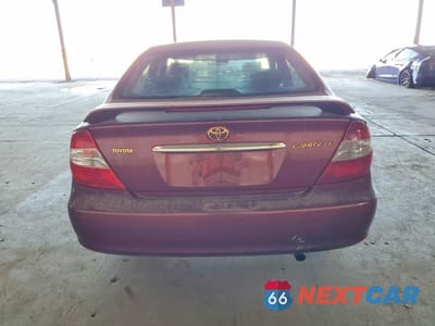 Zdjęcie 6 z 12 samochodu: 2003 TOYOTA CAMRY LE VIN:4T1BE32K93U179254 - miniatura