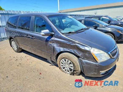 Czwarte zdjęcie samochodu z boku: 2014 KIA SEDONA LX VIN:KNDMG4C71E6585222 - miniatura