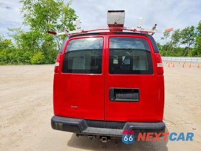 Zdjęcie 6 z 13 samochodu: 2016 CHEVROLET EXPRESS G2500 VIN:1GCWGAFF6G1117643 - miniatura