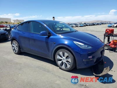 Czwarte zdjęcie samochodu z boku: 2021 TESLA MODEL Y VIN:5YJYGDEE5MF153264 - miniatura