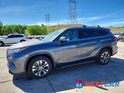 2020 TOYOTA HIGHLANDER XLE 5TDGZRAH9LS021461 - główne zdjęcie licytacji z USA - miniatura