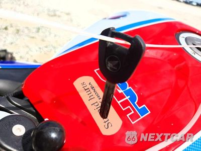 Zdjęcie 8 z 9 samochodu: 2014 HONDA CBR1000 S VIN:JH2SC5961EK300296 - miniatura