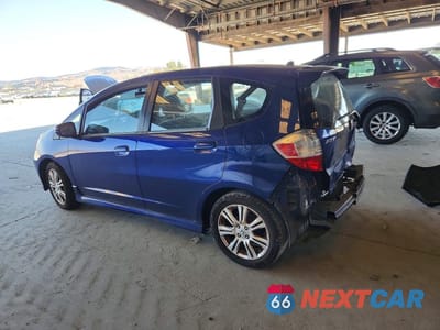 Drugie zdjęcie samochodu z przodu: 2011 HONDA FIT SPORT VIN:JHMGE8H55BC020744 - miniatura