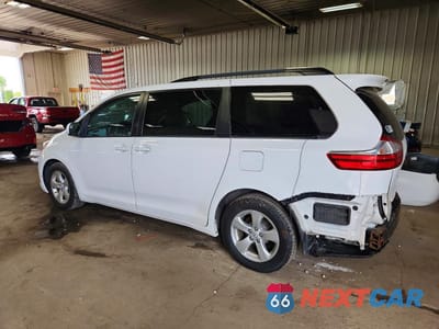 Drugie zdjęcie samochodu z przodu: 2017 TOYOTA SIENNA LE VIN:5TDKZ3DC5HS802993 - miniatura