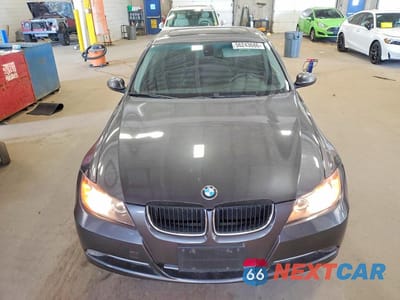 Piąte zdjęcie samochodu w środku: 2008 BMW 328 I VIN:WBAVA37588NL53913 - miniatura