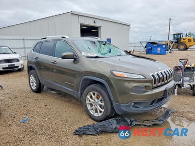 Czwarte zdjęcie samochodu z boku: 2015 JEEP CHEROKEE LATITUDE VIN:1C4PJMCB8FW505421 - miniatura