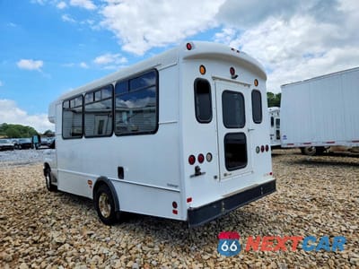 Trzecie zdjęcie samochodu z tyłu: 2017 FORD ECONOLINE E450 SUPER DUTY CUTAWAY VAN VIN:1FDFE4FS2HDC13978 - miniatura