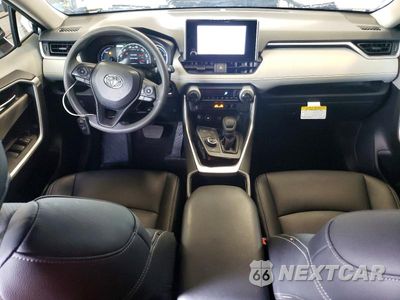 Zdjęcie 8 z 13 samochodu: 2025 TOYOTA RAV4 HYBRID XLE VIN:JTMRWRFV9SJ089531 - miniatura
