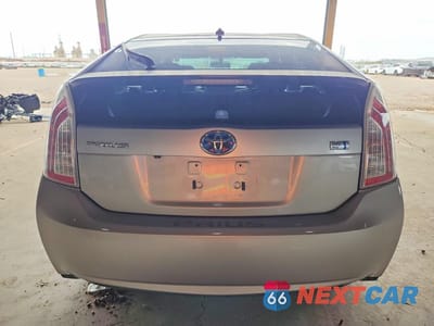 Zdjęcie 6 z 12 samochodu: 2014 TOYOTA PRIUS THREE VIN:JTDKN3DU9E0363302 - miniatura
