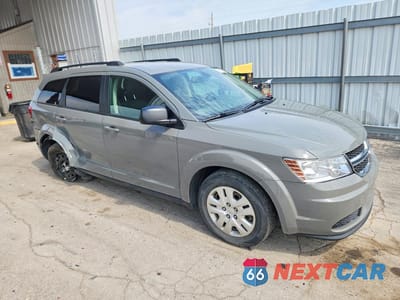 Czwarte zdjęcie samochodu z boku: 2020 DODGE JOURNEY SE VIN:3C4PDCAB5LT268196 - miniatura