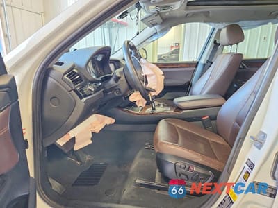 Zdjęcie 7 z 14 samochodu: 2015 BMW X3 XDRIVE28I VIN:5UXWX9C56F0D44976 - miniatura