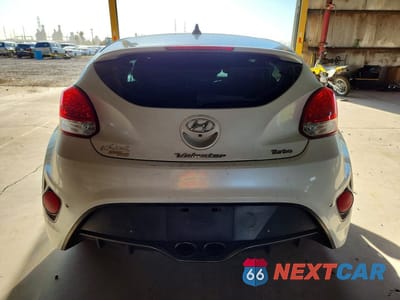 Zdjęcie 6 z 12 samochodu: 2017 HYUNDAI VELOSTER TURBO VIN:KMHTC6AE8HU310320 - miniatura
